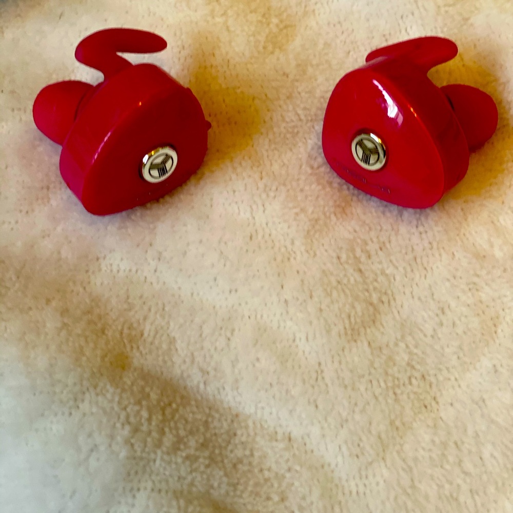 TrebLab X11 ear buds
